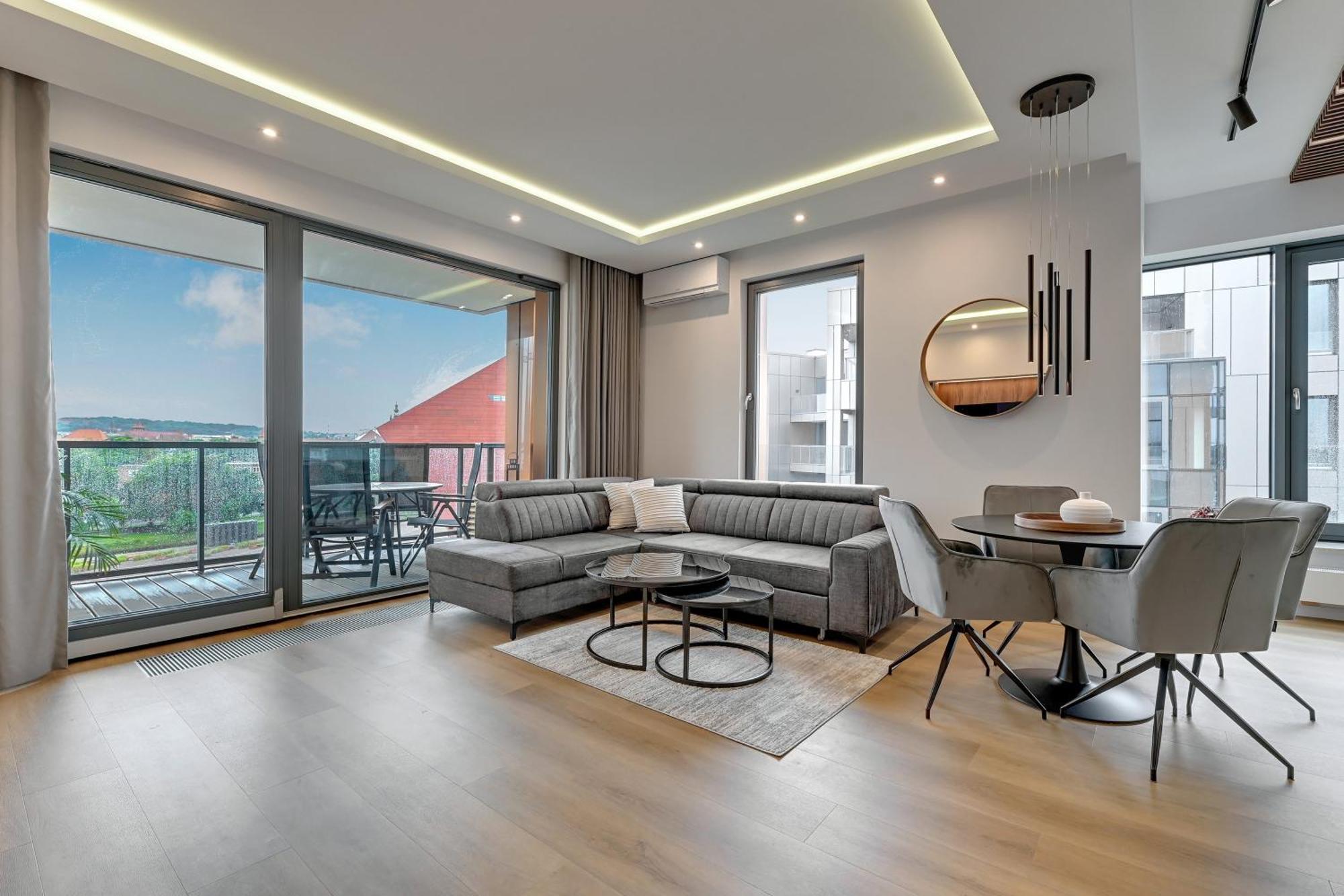 Brabank Riverside - Sauna, Business & Gym By Downtown Apartments Гданск Екстериор снимка
