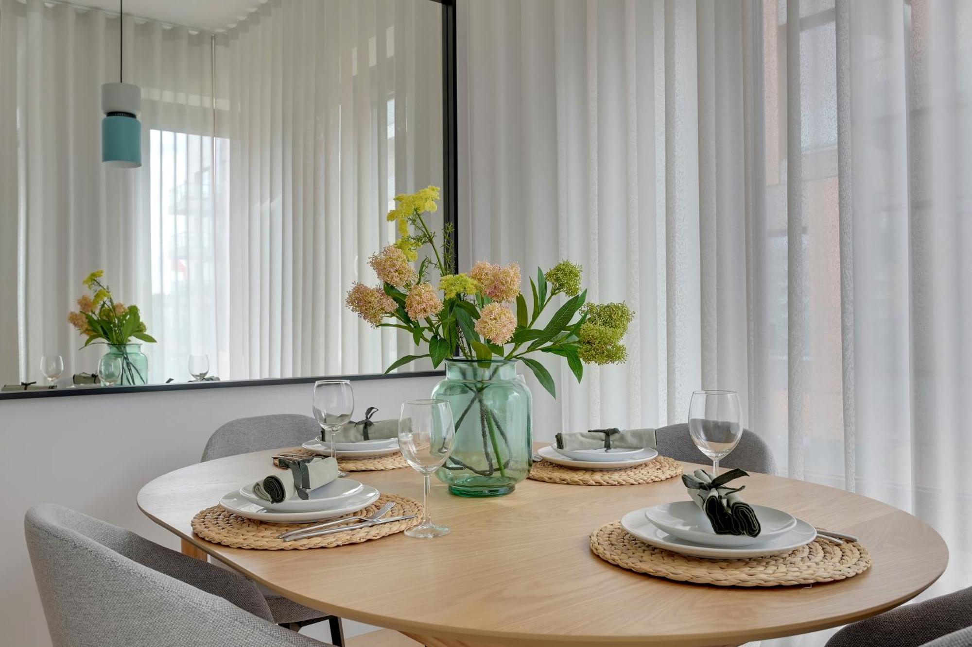 Brabank Riverside - Sauna, Business & Gym By Downtown Apartments Гданск Стая снимка